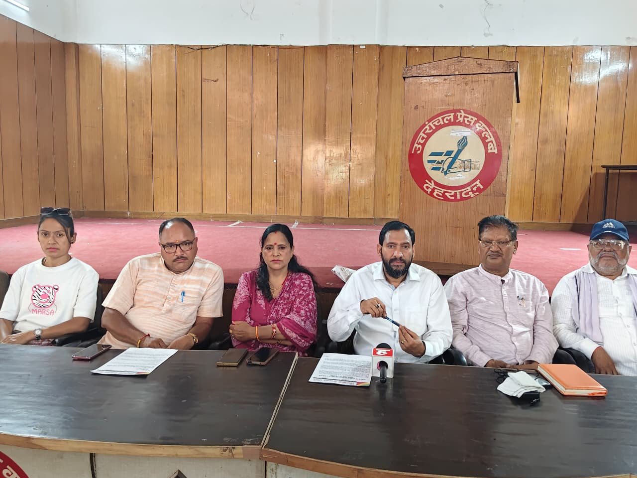 सड़क के नाम पर 16 करोड़ के घपले का आरोप, राष्ट्रवादी रीजनल पार्टी ने खोला मोर्चा