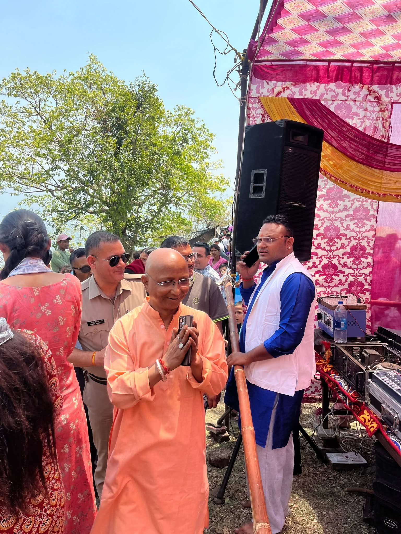 महंत दिलीप रावत के बयान पर बवाल, कांग्रेस ने उठाए सवाल