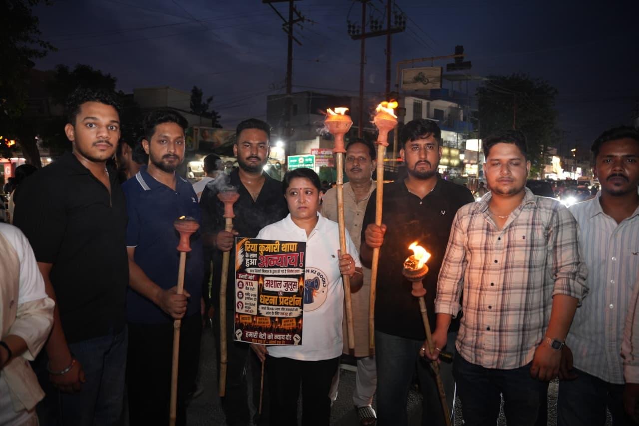 देहरादून की रिया थापा को इंसाफ दिलाने की मांग, सड़क पर उतरी कांग्रेस