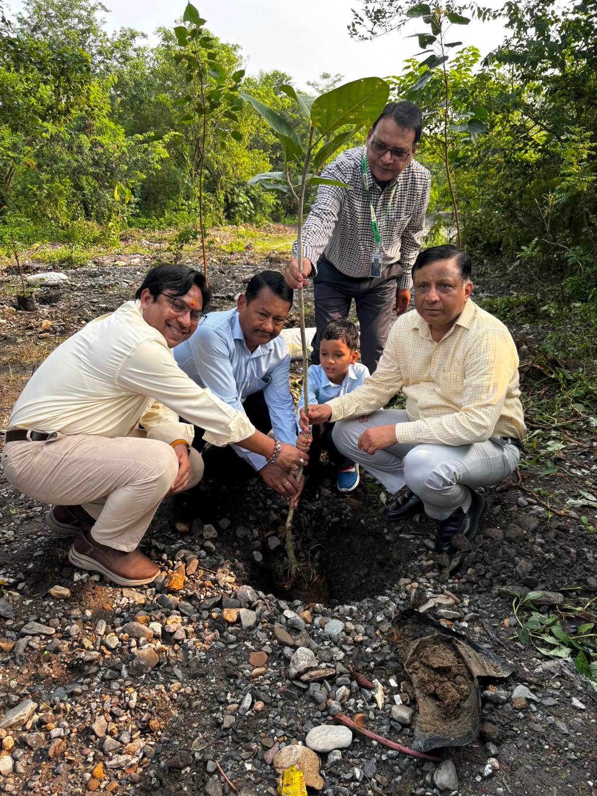 हरेला पर्व पर हरियाली का संदेश, एमडीडीए ने 1 लाख पौधे लगाने का रखा लक्ष्य