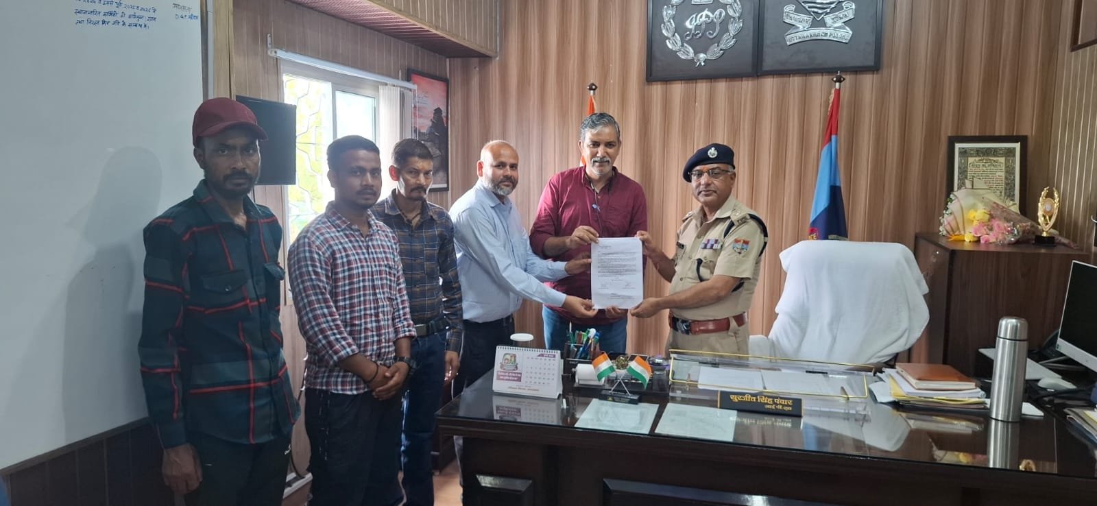 नारायणबगड़ के रामलाल मर्डर केस की जांच की मांग को लेकर एसपी चमोली को दिया ज्ञापन