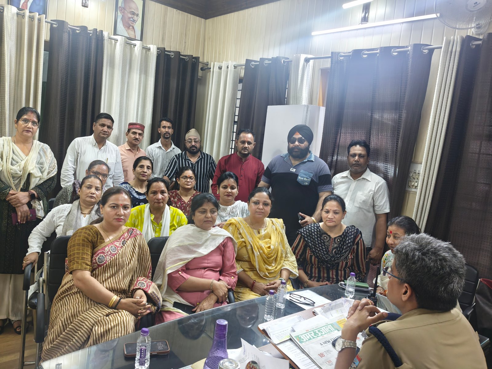 बीजेपी महिला मोर्चा ने पुलिस का आभार जताया