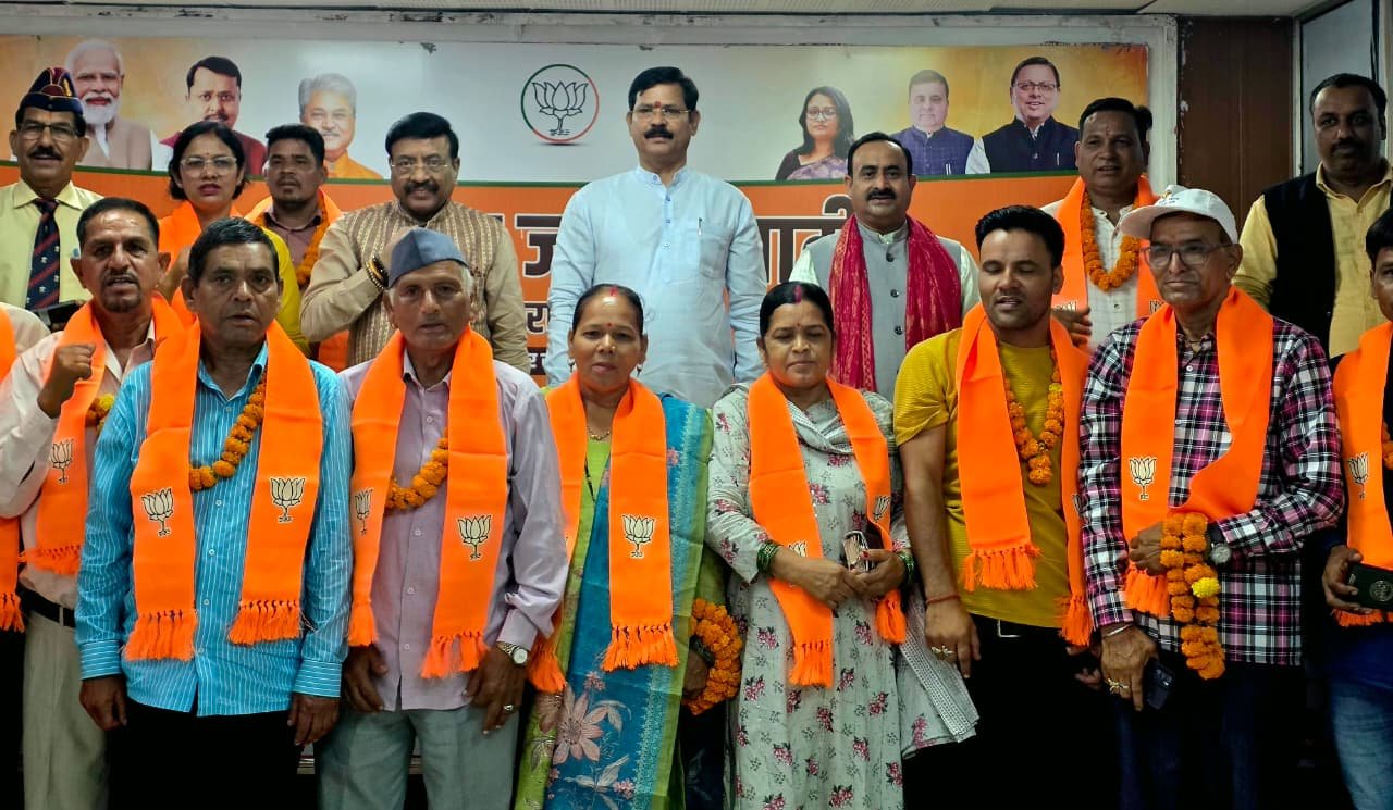 बीजेपी में लगातार दूसरे दिन हुई ज्वाइनिंग