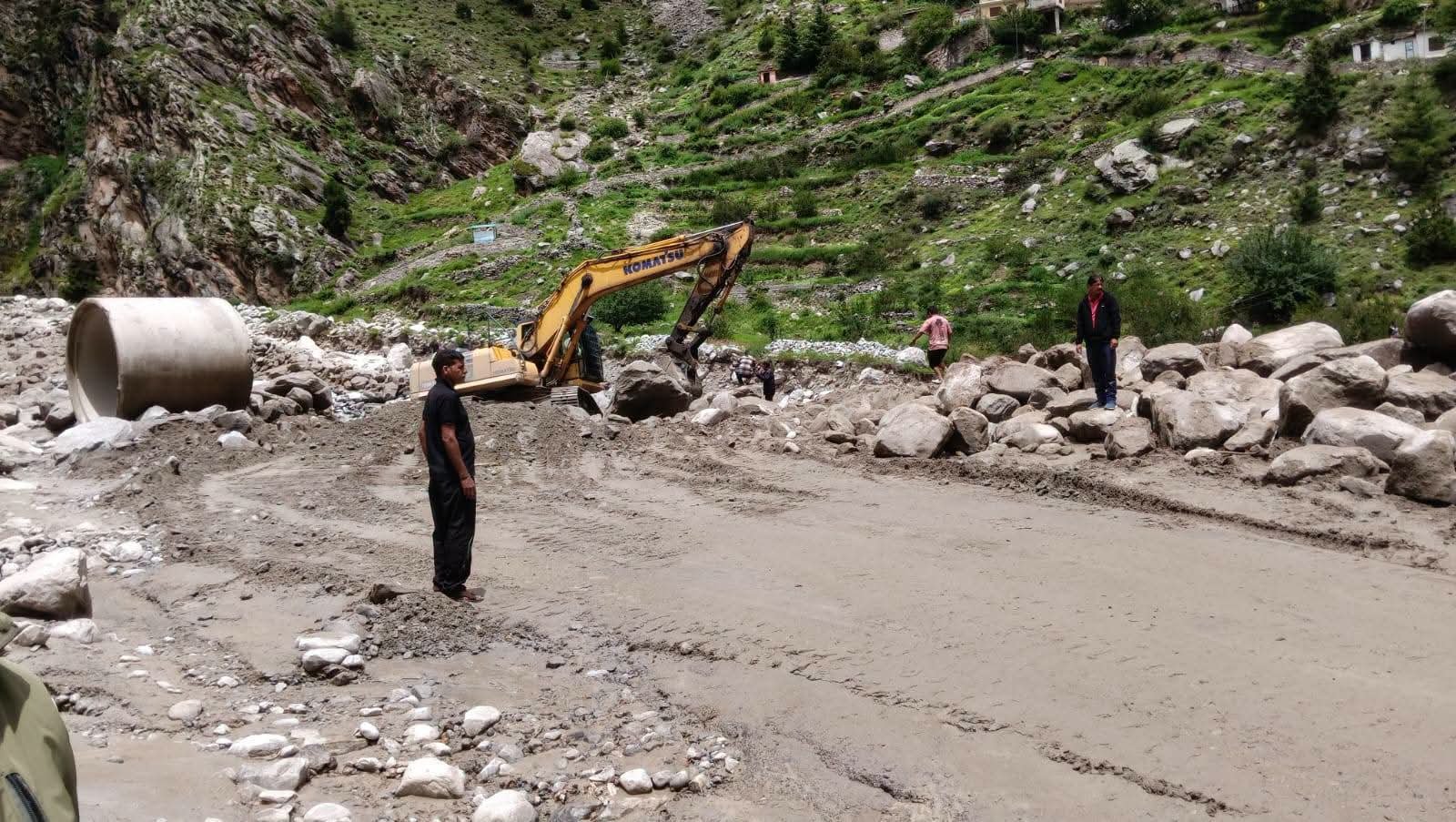 तमक में आपदा राहत कार्यों पर सीएम धामी की नज़र