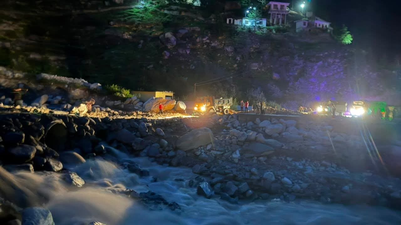 तमक नाले पर आवाजाही सुचारू की गई
