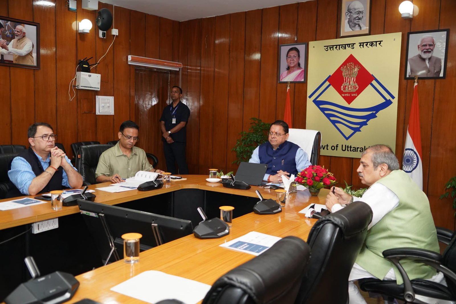 CM धामी ने की जल जीवन मिशन की समीक्षा