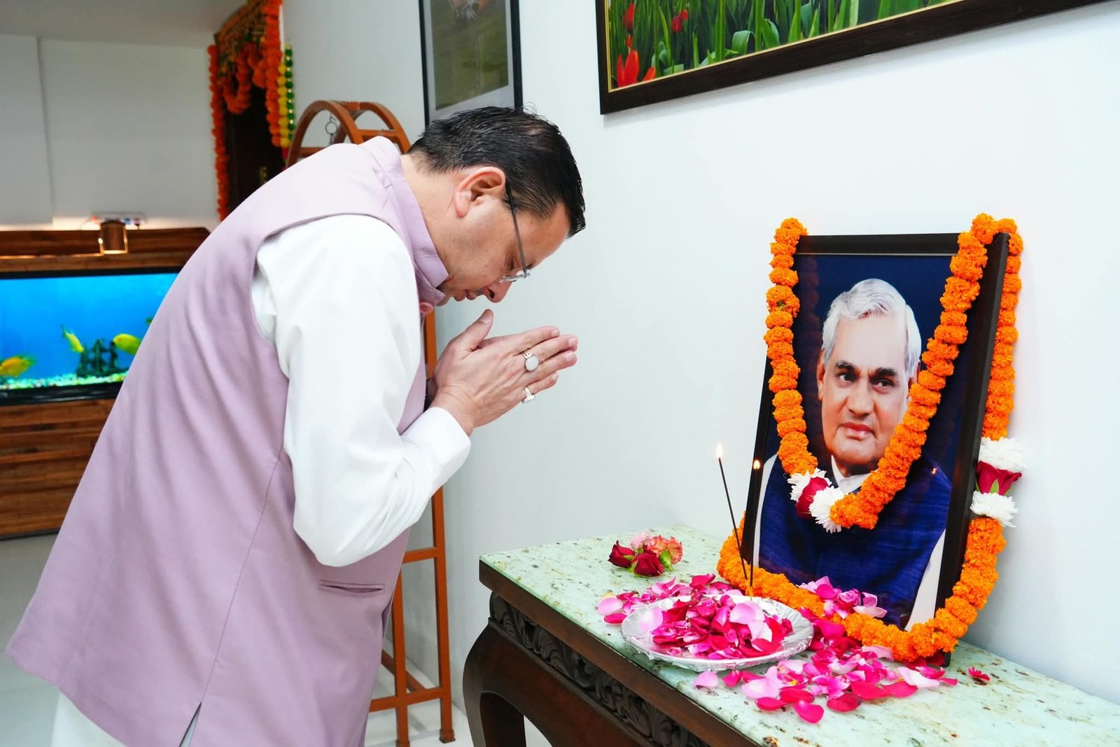 अटल बिहारी वाजपेई की पुण्यतिथि पर सीएम धामी ने दी श्रद्धांजलि