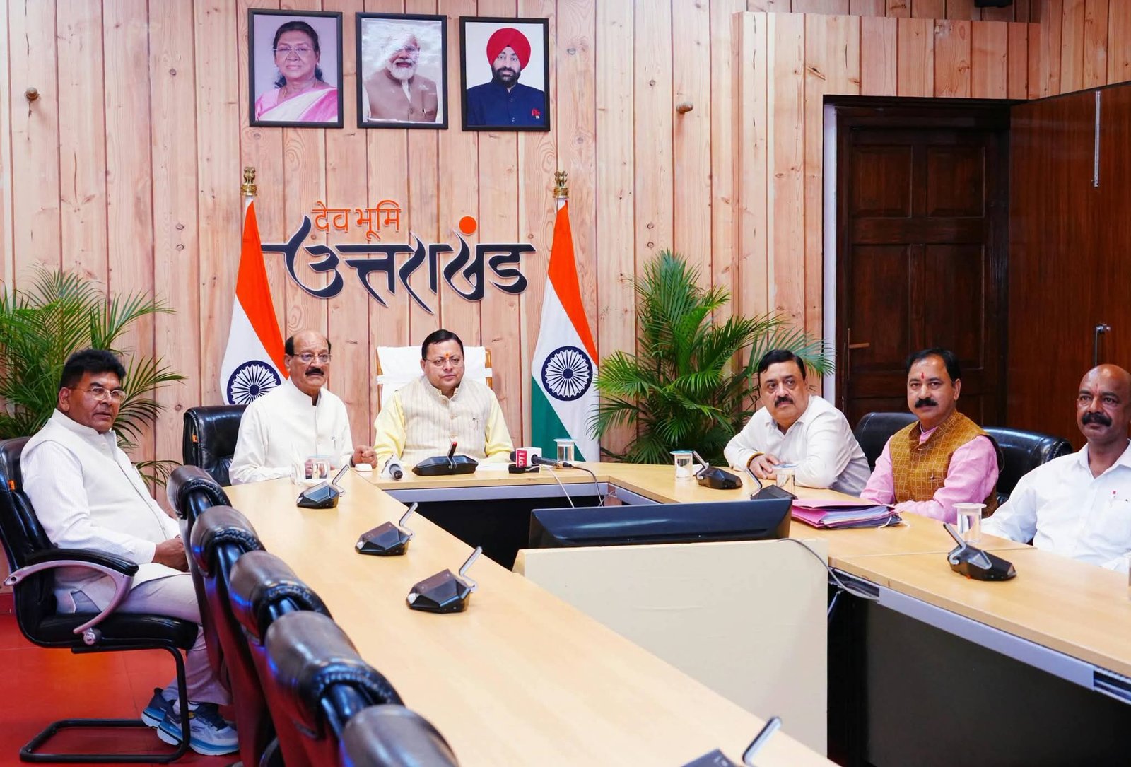 सीएम धामी बोले चंपावत को आदर्श विधानसभा बनाने के लिए प्रतिबद्ध