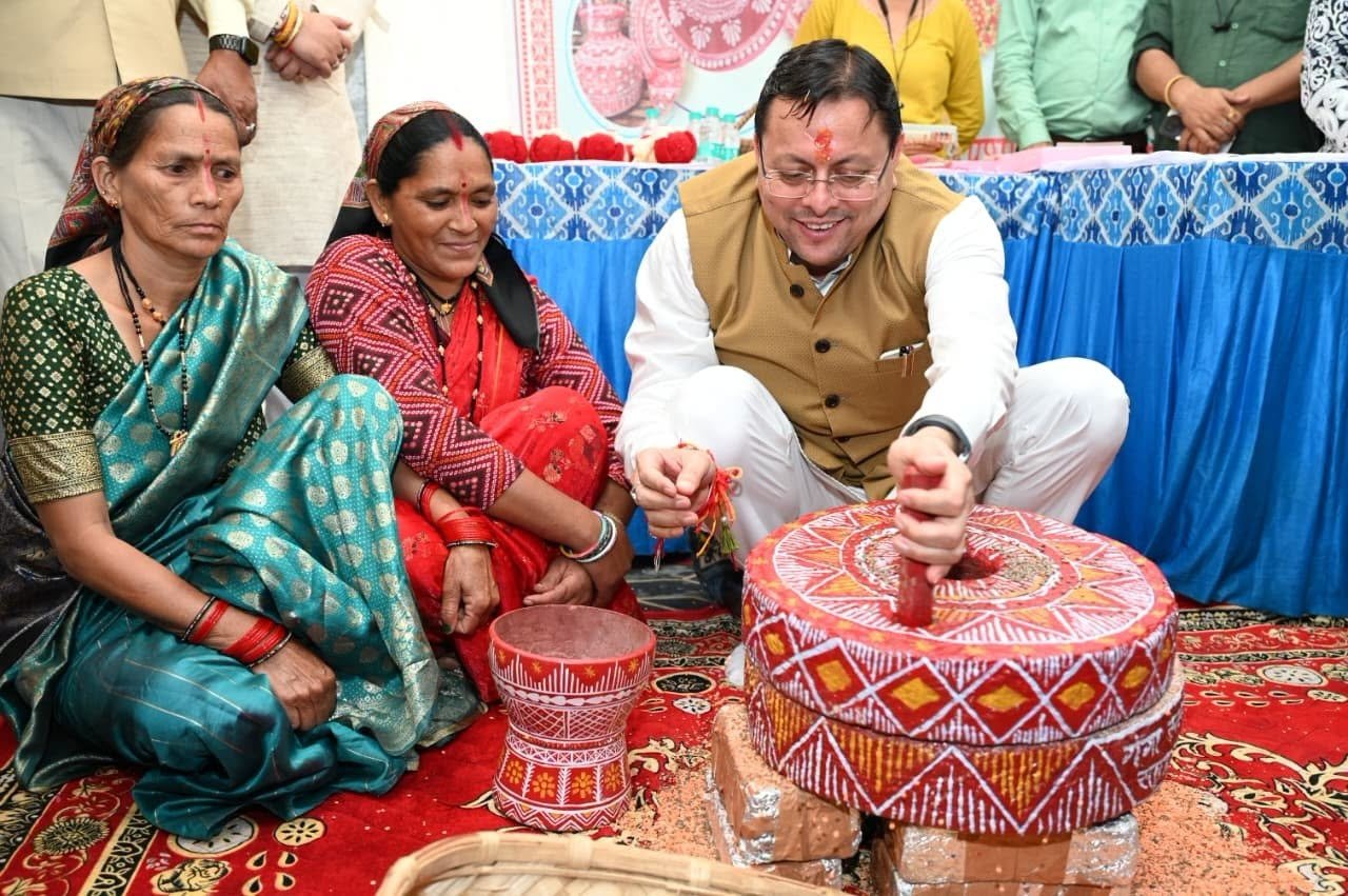 चंपावत में सशक्त बहना उत्सव, सीएम धामी रहे मौजूद