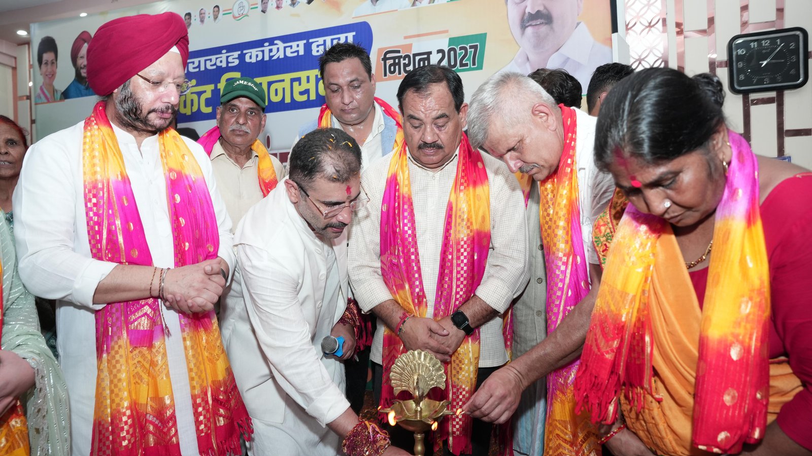 देहरादून की कैंट विधानसभा में रक्षाबंधन का उल्लास, कांग्रेस नेताओं ने मातृशक्ति की सुरक्षा का संकल्प दोहराया