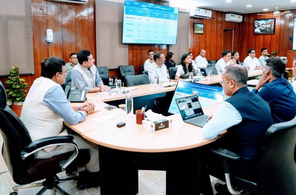 मुख्य सचिव ने की पुलिस महकमे की समीक्षा