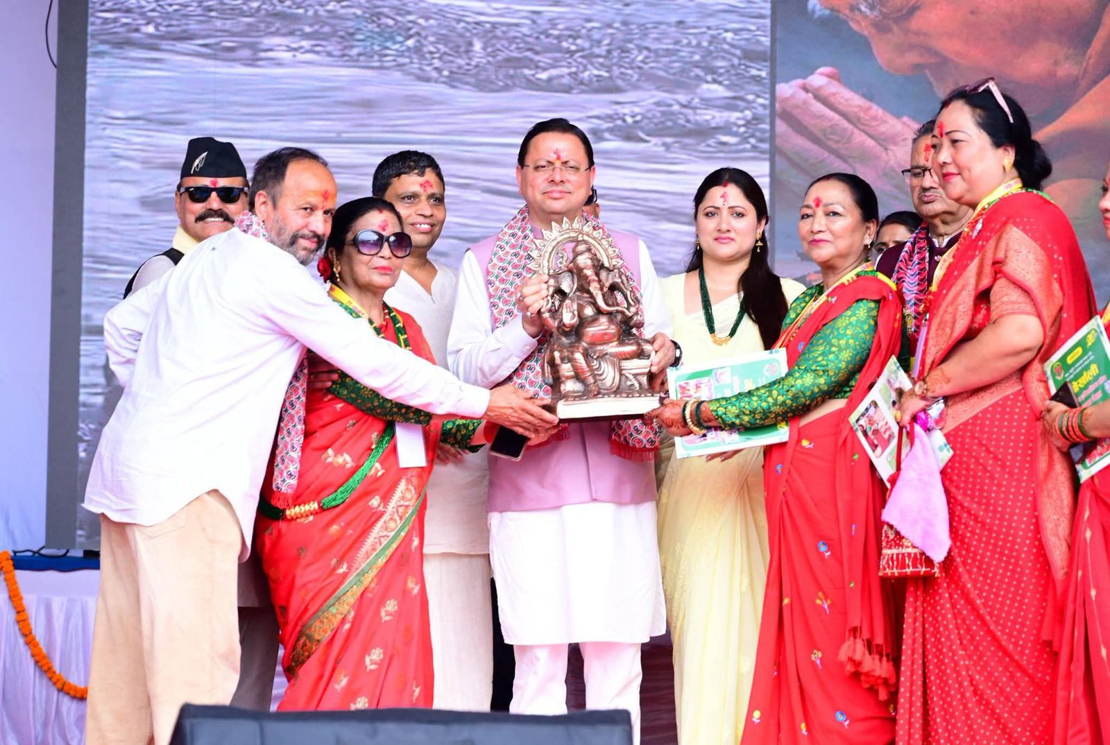 गोर्खाली महिला हरितालिका तीज उत्सव में शामिल हुए सीएम धामी