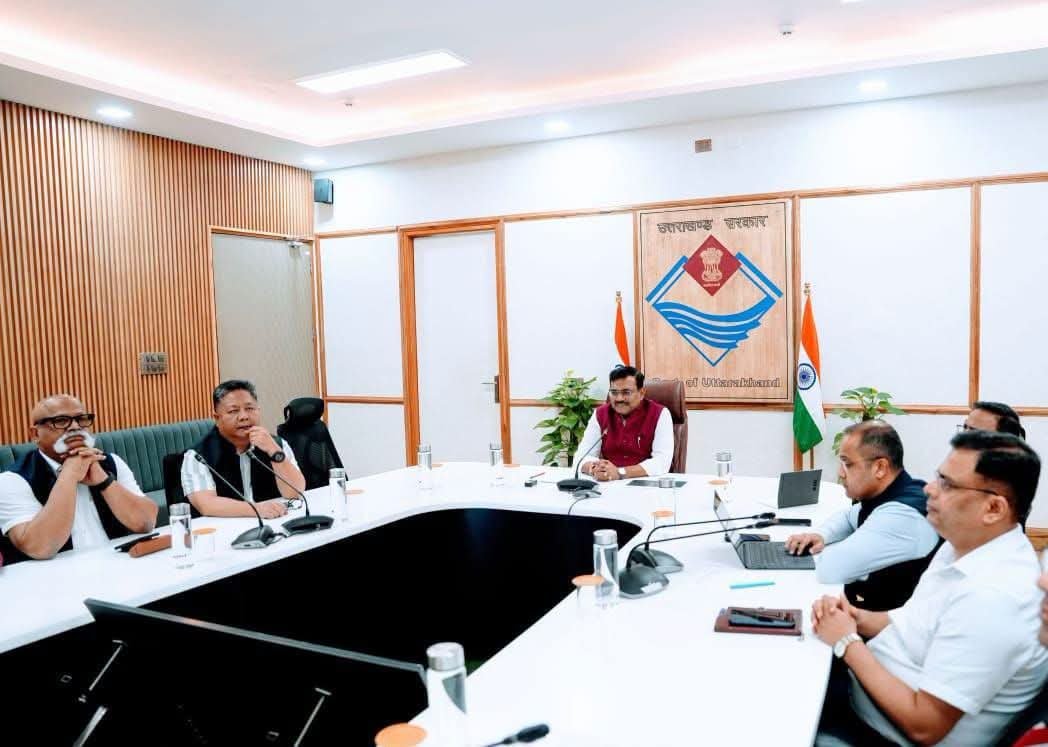 मुख्य सचिव आनंद बर्द्धन की वीसी, जिलाधिकारी को दिए अहम निर्देश