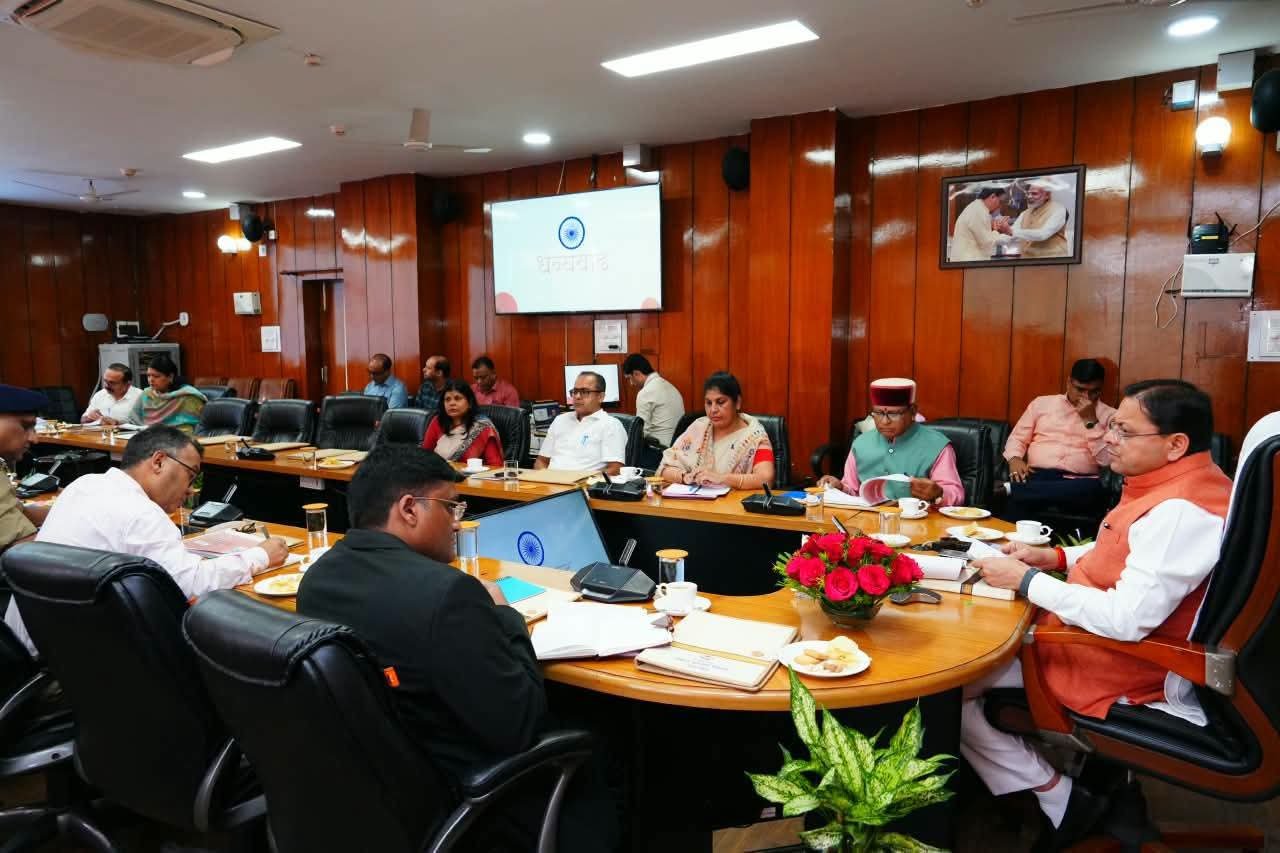 मुख्यमंत्री पुष्कर सिंह धामी ने एससी एसटी अत्याचार निवारण अधिनियम को लेकर की अहम बैठक