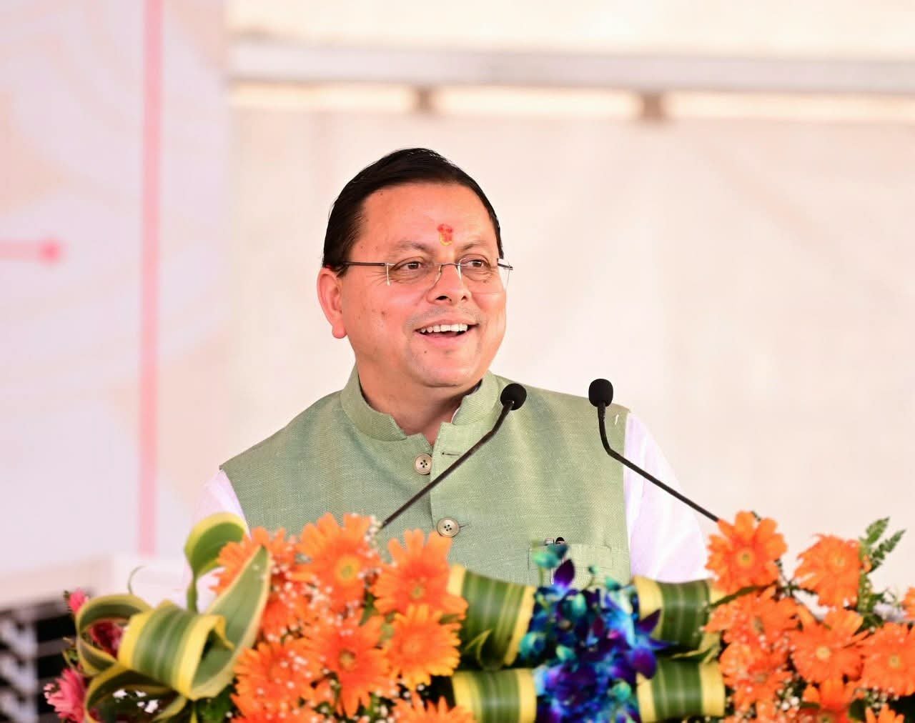 गंगोत्री धाम में दर्शन के लिए पहुंचे रिकॉर्ड श्रद्धालु