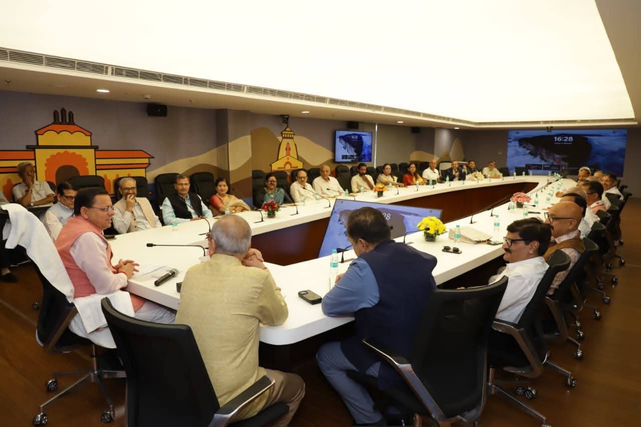 सीएम धामी ने दिल्ली में की उत्तराखंड के प्रबुद्धजनों से मुलाकात सीएम धामी ने दिल्ली में की उत्तराखंड के प्रबुद्धजनों से मुलाकात