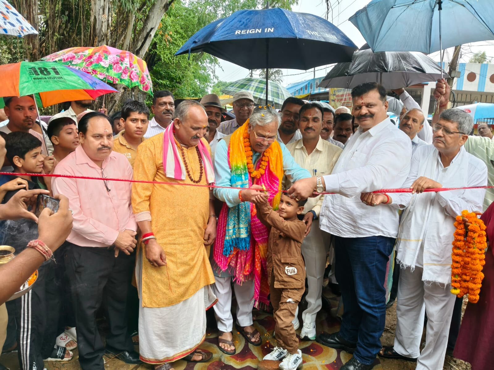 सांसद त्रिवेंद्र सिंह रावत ने खानपुर विधानसभा में किया सड़क का उद्घाटन