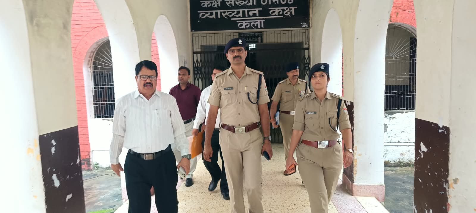 कोटद्वार में छात्र संघ चुनाव से पूर्व पुलिस-प्रशासन ने कॉलेज स्टाफ एवं छात्र-छात्राओं के साथ की अहम बैठक