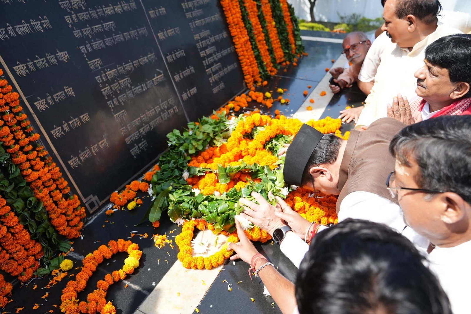 सीएम धामी ने मुजफ्फरनगर गोलीकांड के शहीदों को श्रद्धांजलि दी