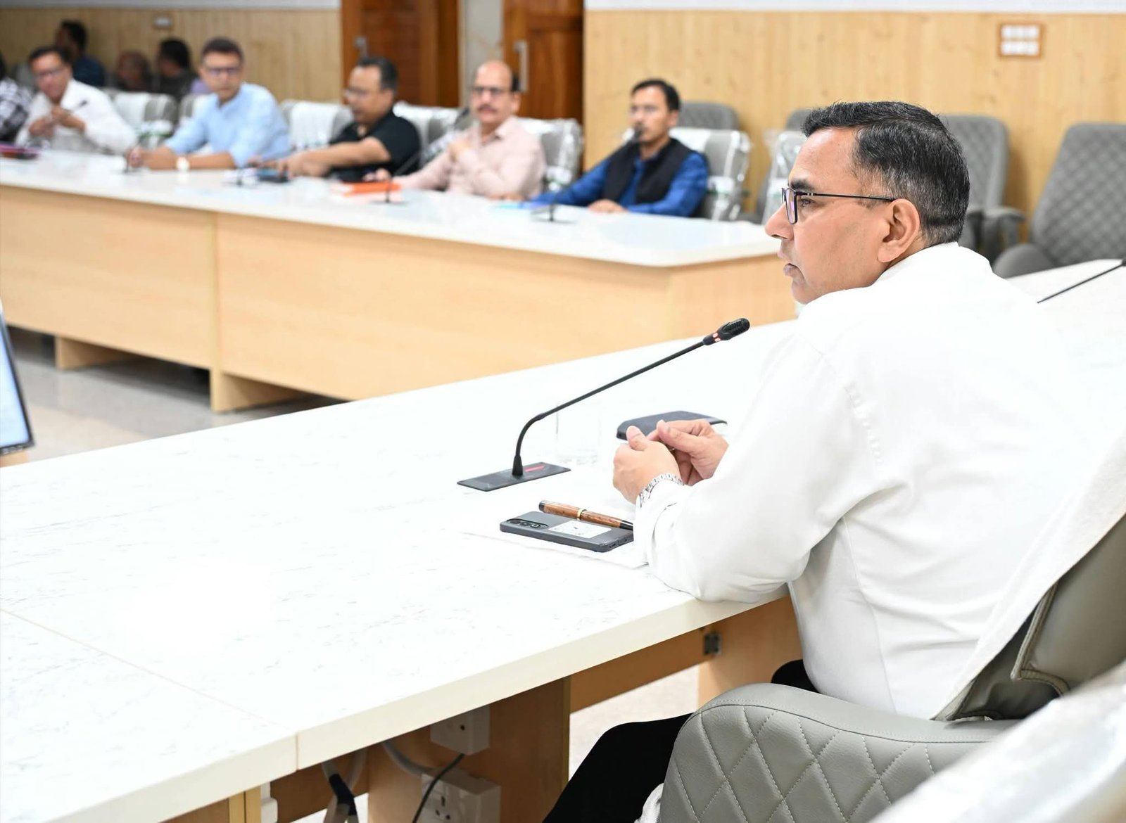 चमोली में जनता दरबार, सीडीओ ने सुनीं लोगों की समस्याएं