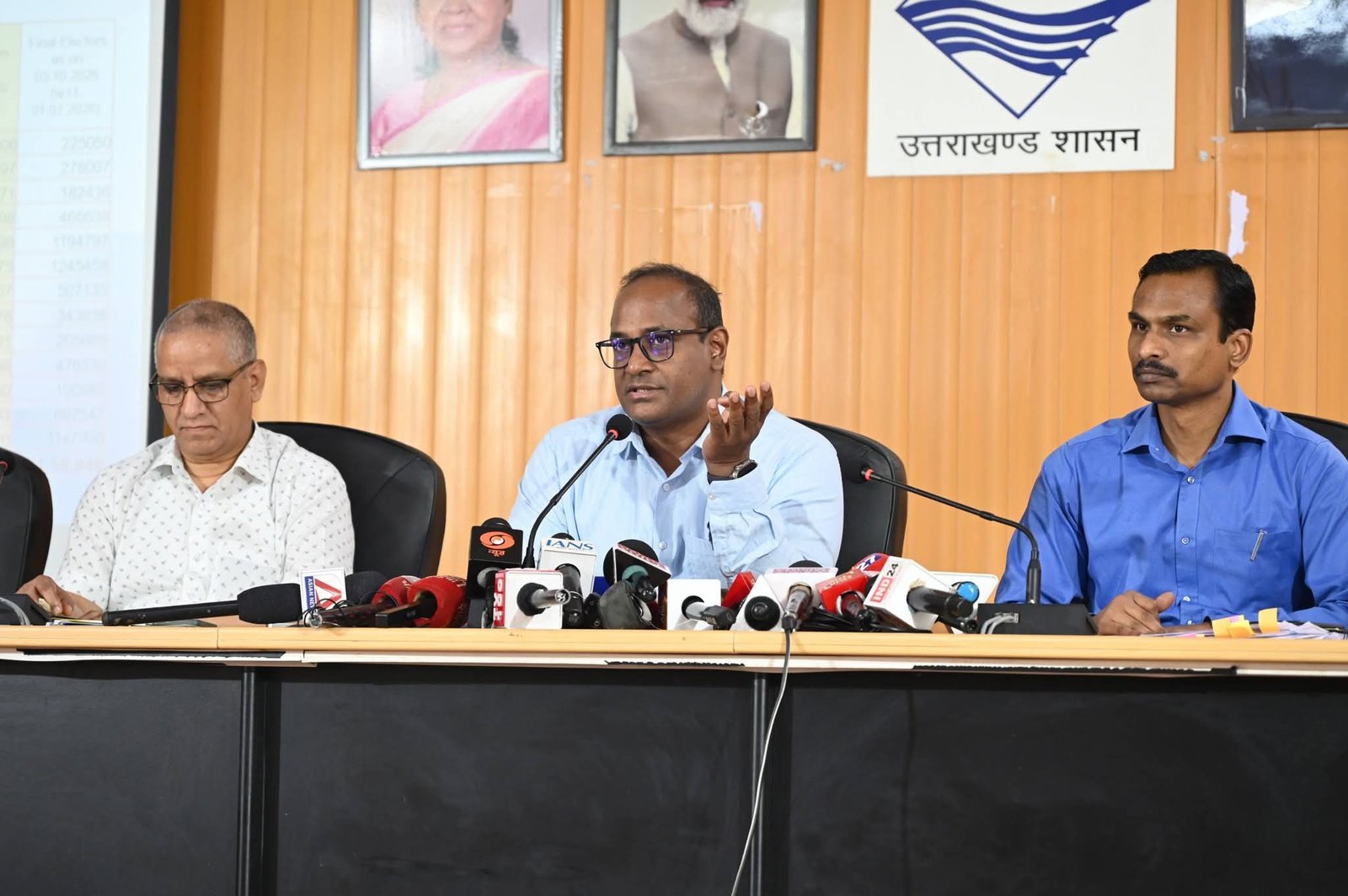 वोटर लिस्ट में नाम शामिल करने के लिए चलाया जाएगा विशेष अभियान