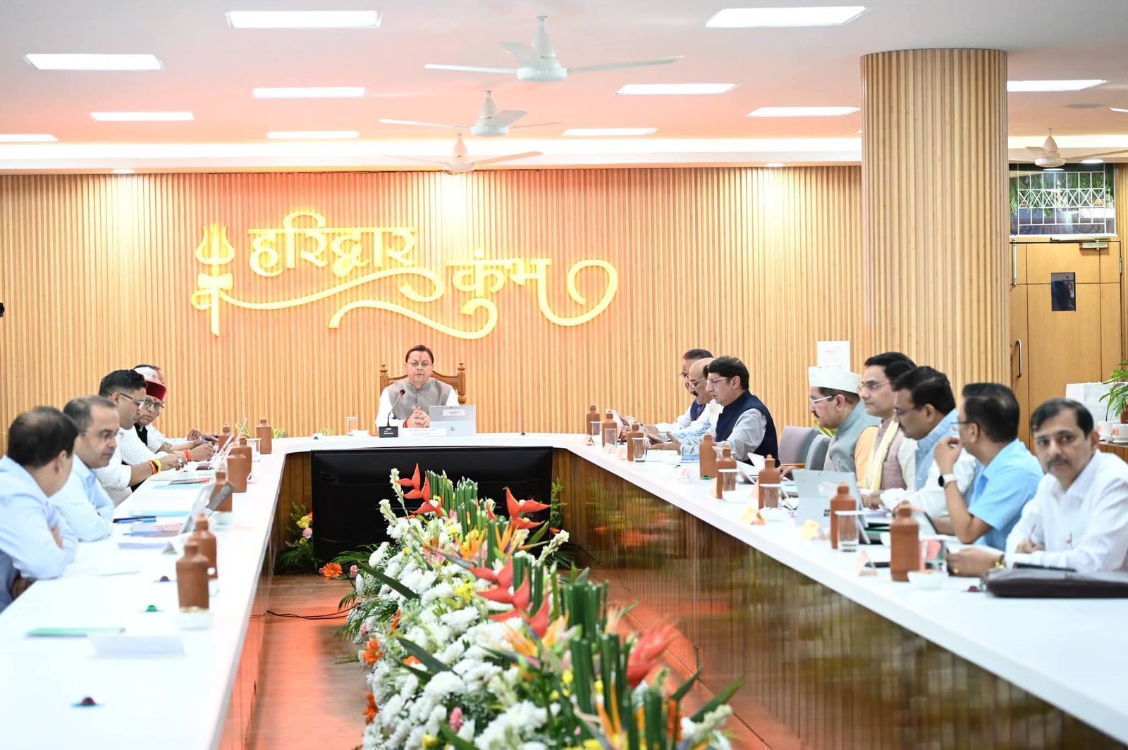 हरिद्वार में धामी कैबिनेट की बैठक, 13 अहम फैसले लिए गए