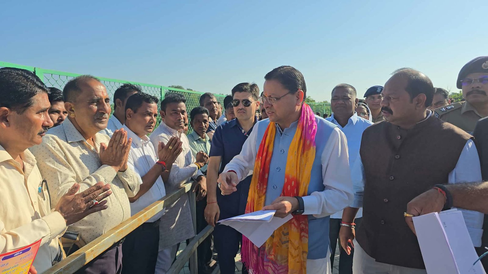सीएम धामी ने खटीमा में सुनीं लोगों की समस्याएं