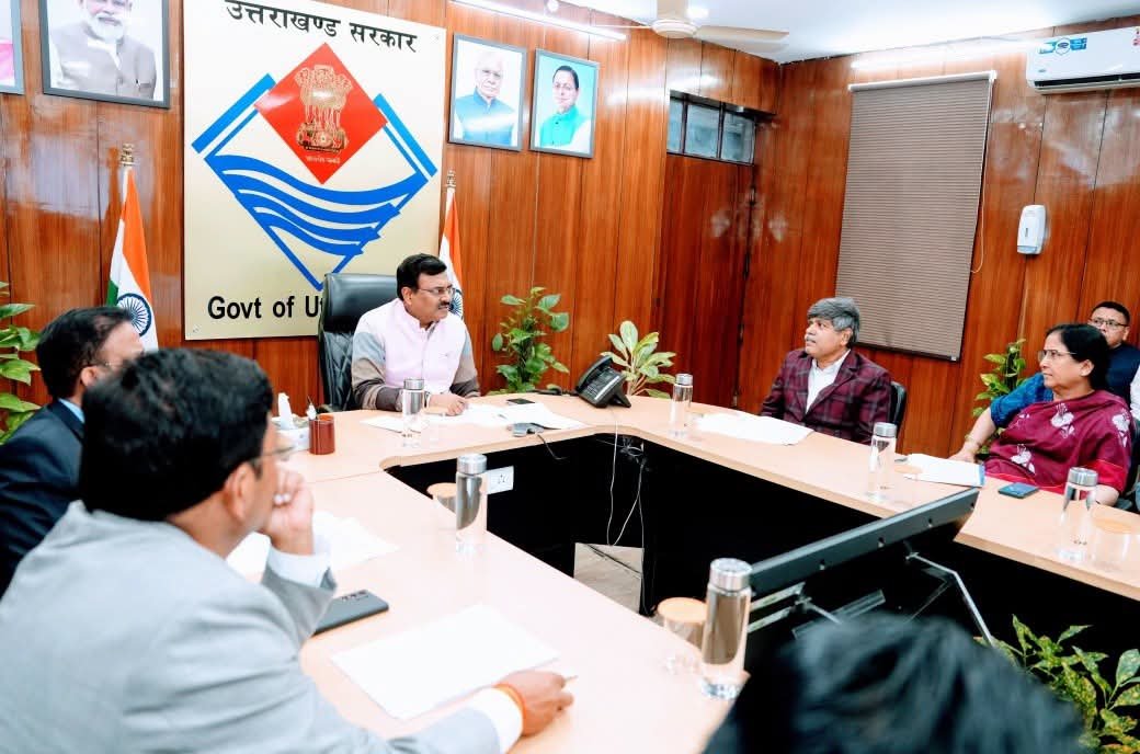 प्रवासी उत्तराखंडी सम्मेलन को लेकर मुख्य सचिव की समीक्षा बैठक